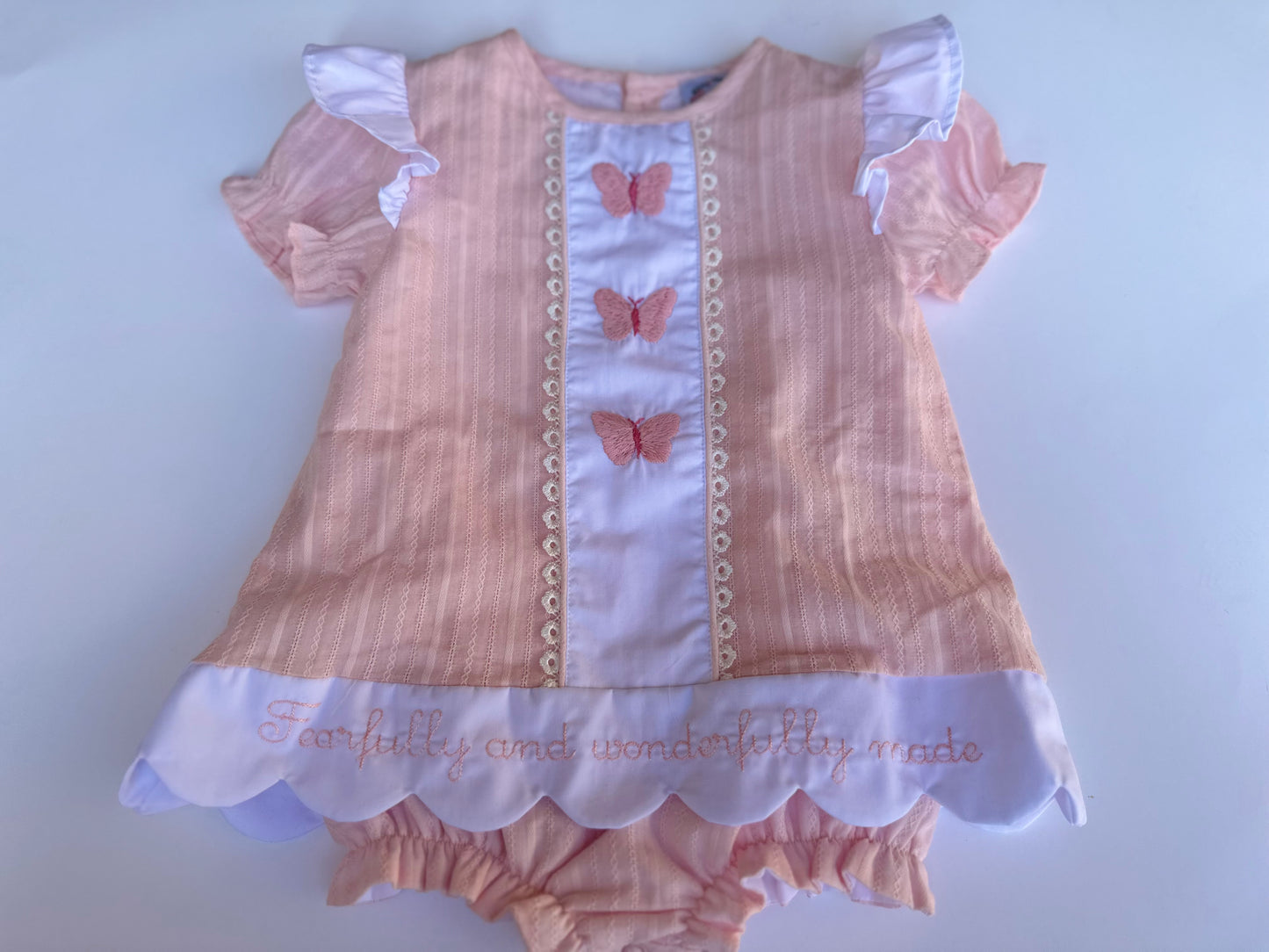 FEARFULLY & WONDERFULLY MADE SKIRTED BUBBLE